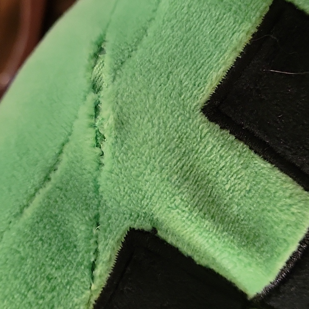 Minecraft Coin Bank - Picture 4 of 4